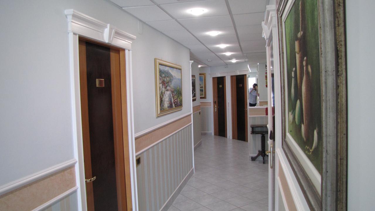 Hotel Lanterna Porto San Giorgio Esterno foto