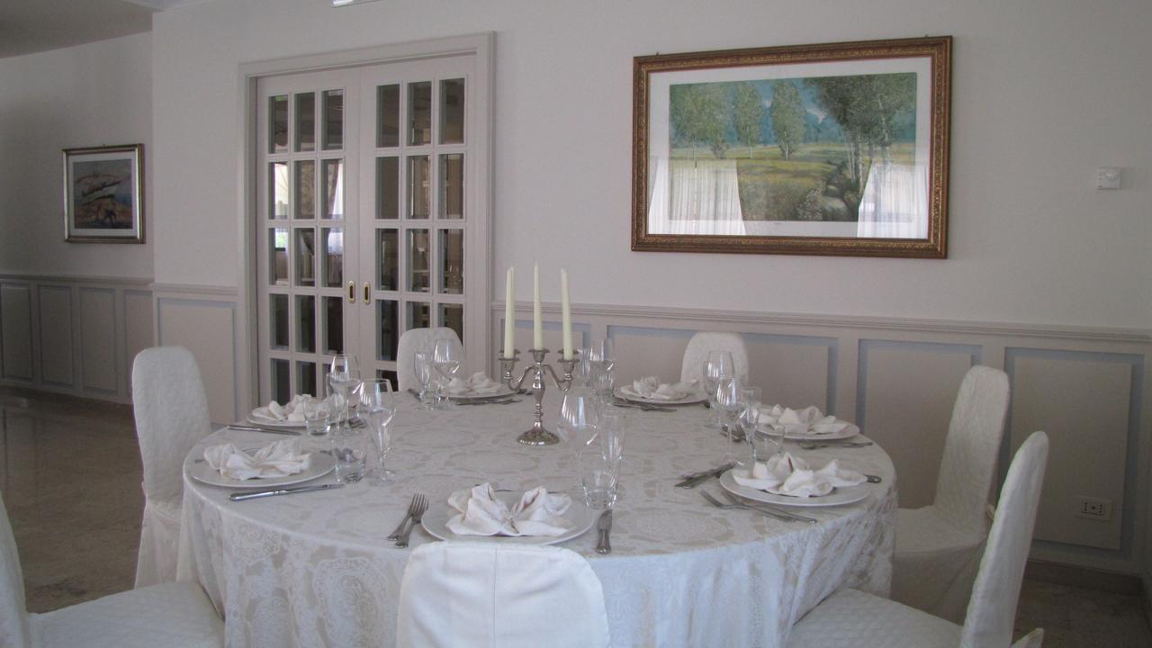 Hotel Lanterna Porto San Giorgio Esterno foto